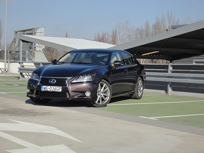 Lexus GS300h - przód