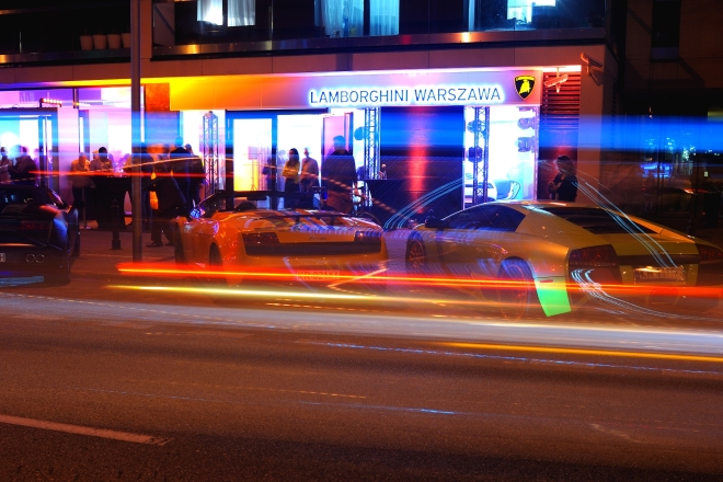 Pierwszy w Polsce salon Lamborghini już od 3 lipca 2014 r. otwarty jest dla klientów. Jego wnętrza zdobią dwa wyjątkowe modele włoskich supersportowych samochodów luksusowych – Lamborghini Huracán LP 610-4 oraz Lamborghini Aventador LP 700-4.