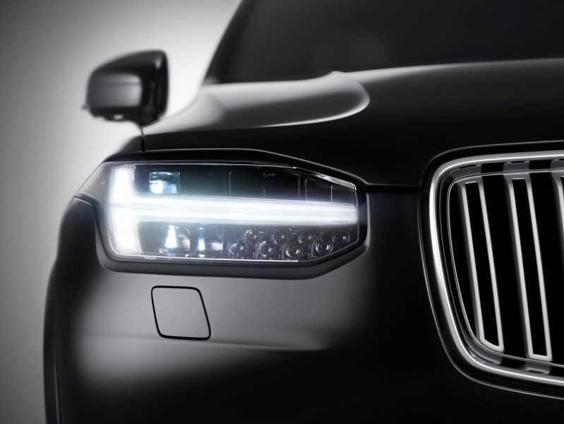 Volvo XC90 reflektor 